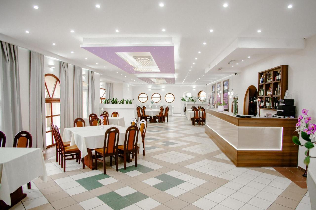 Lawendowy Ogrod Hotel Brzeg Luaran gambar