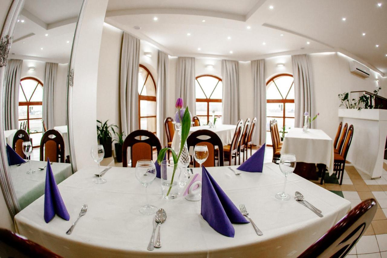 Lawendowy Ogrod Hotel Brzeg Luaran gambar