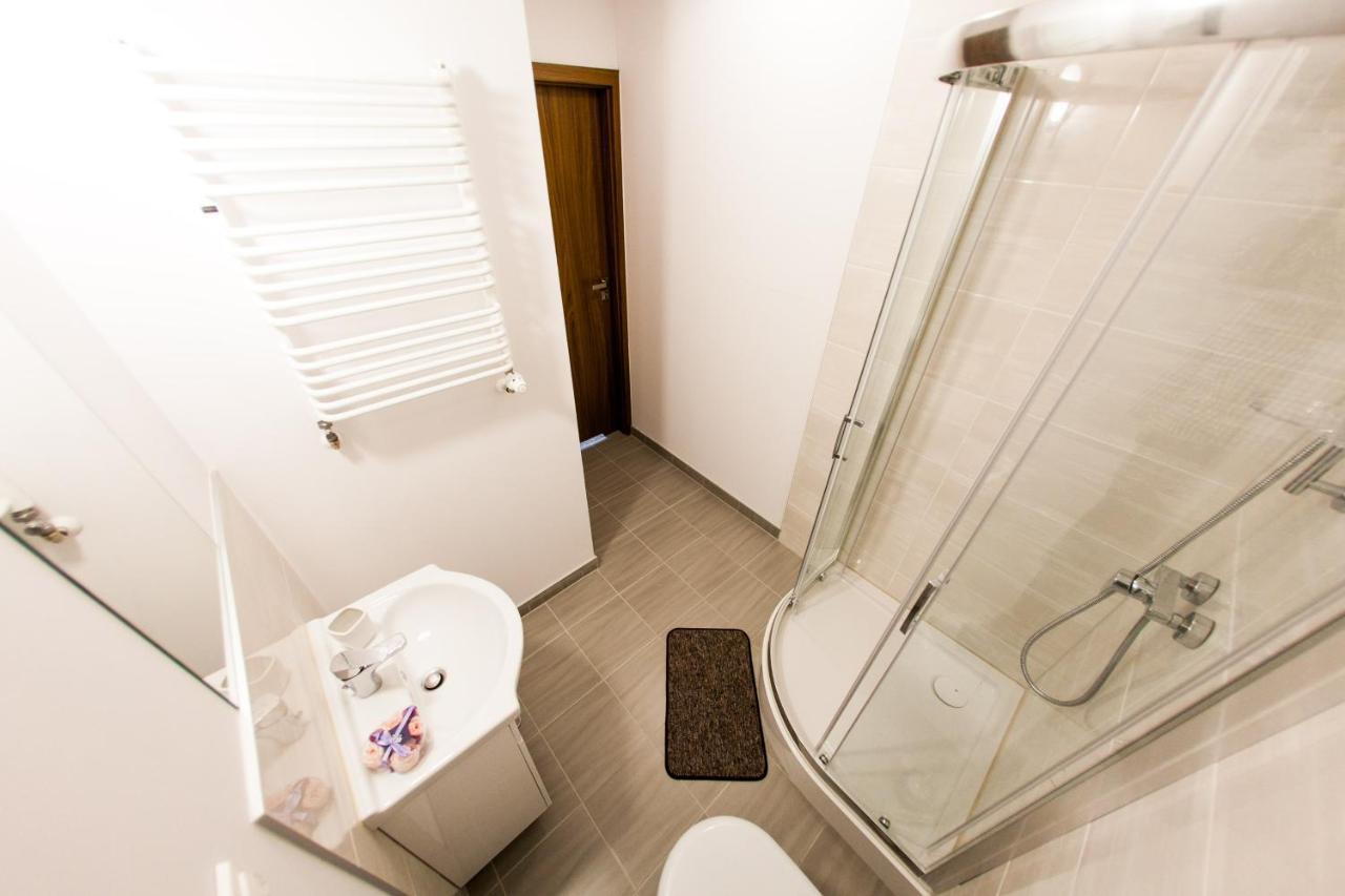 Lawendowy Ogrod Hotel Brzeg Luaran gambar